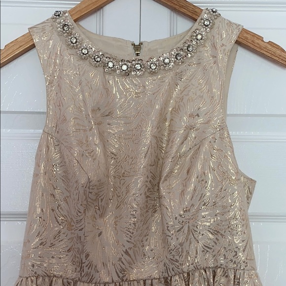 Cooperative Brand Golden Dress for New Year’s Eve - Picture 2 of 3